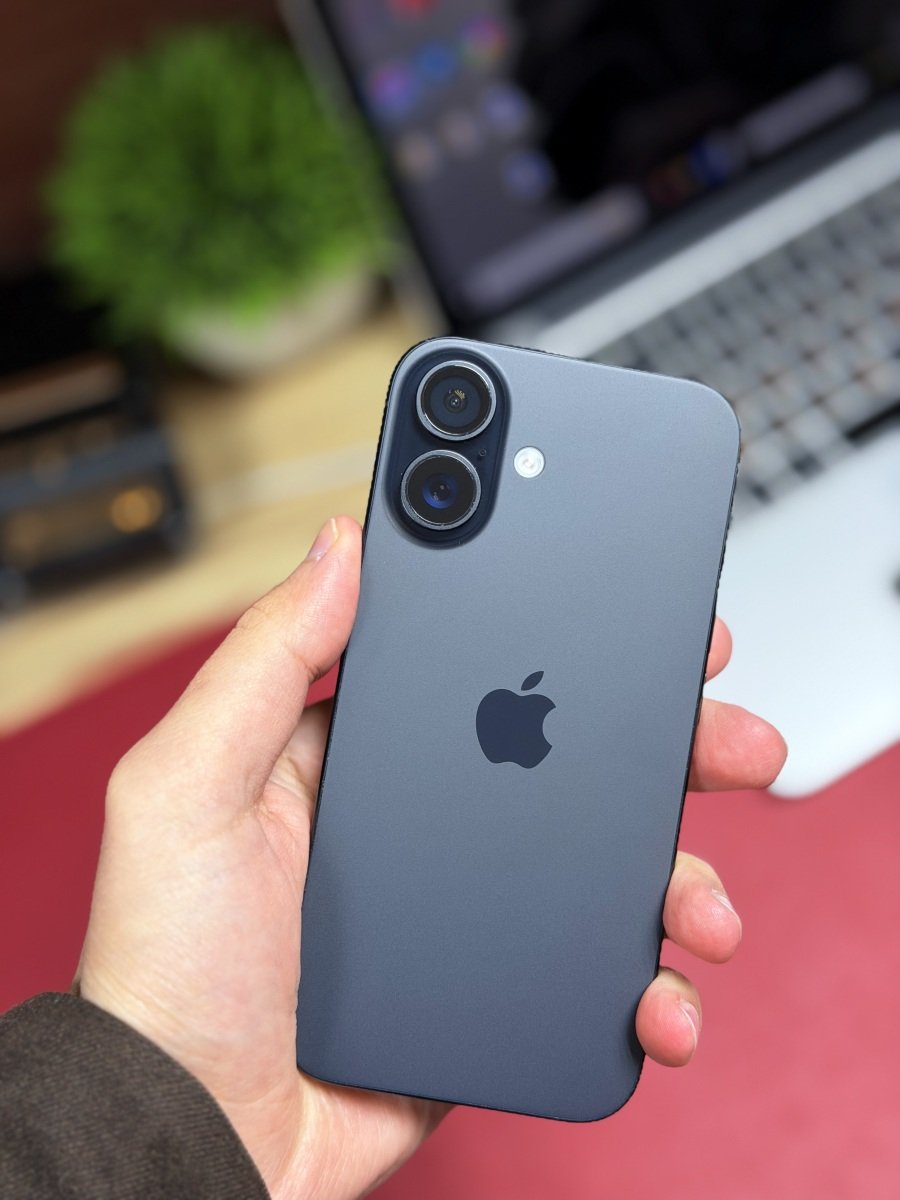 IPhone 16 256гб АКБ 100% отличное состояние