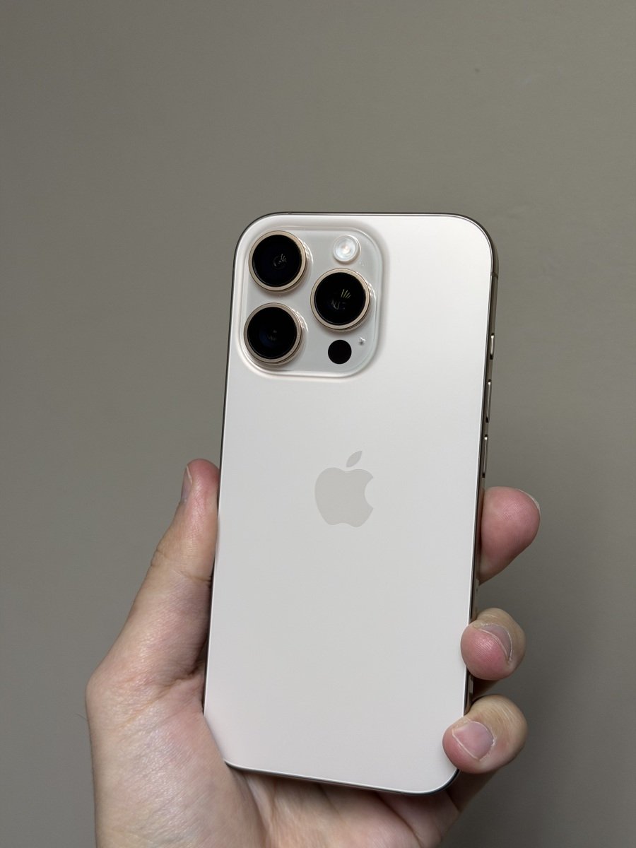 iPhone 16 Pro 128 гб (АКБ 97%) очень в хорошем состоянии