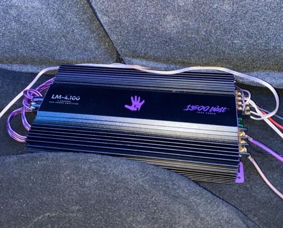 Усилитель на авто акустику 4.100 4 канальный