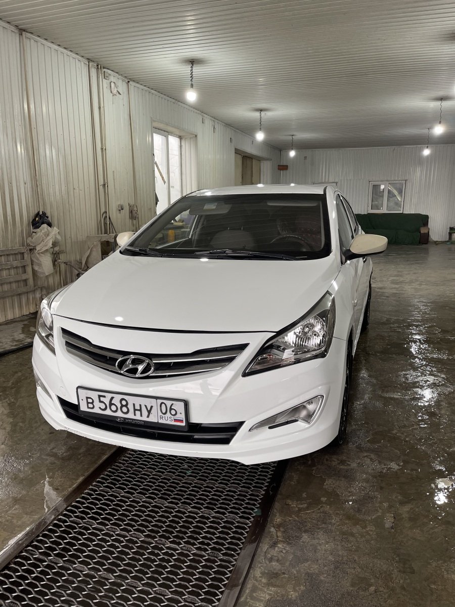 Хендай Солярис 2013 год