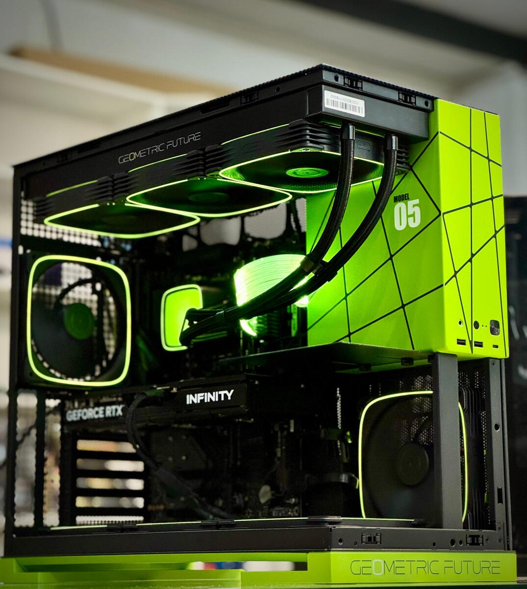 Мошный сочный системник блок. R7 7800x3d/RTX 5070 12GB