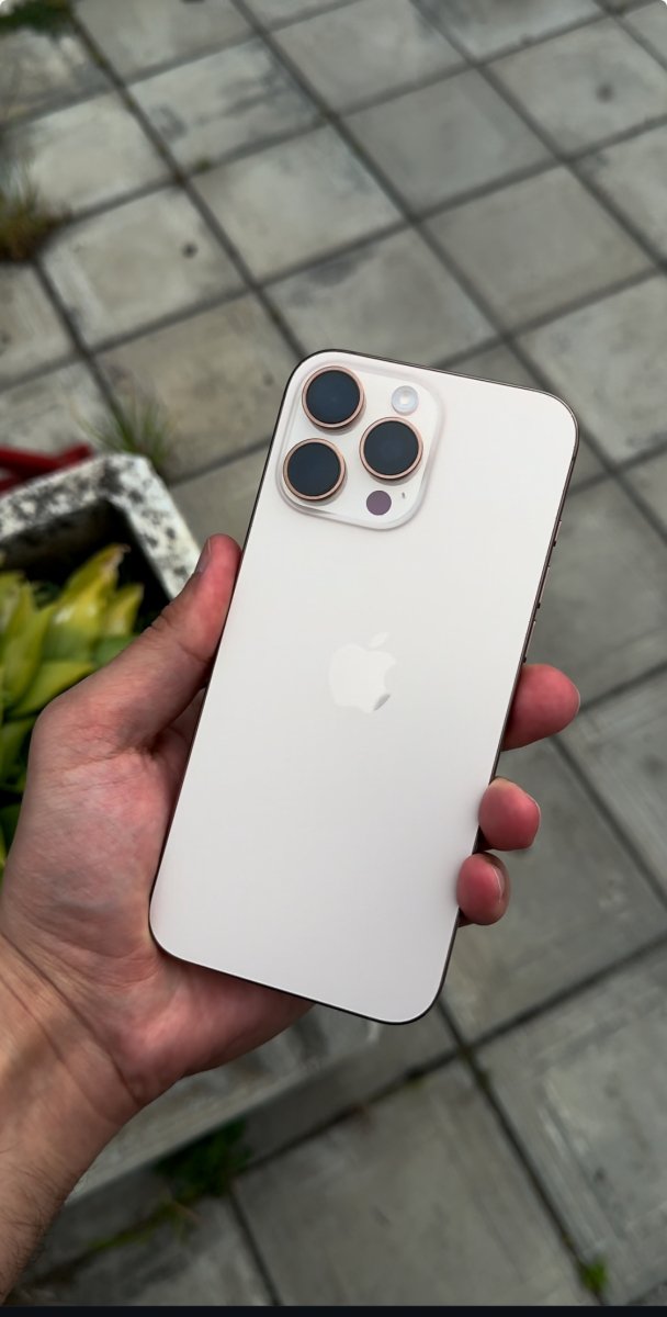 iPhone 16 Pro Max 256гб АКБ 88%  отличное состояние