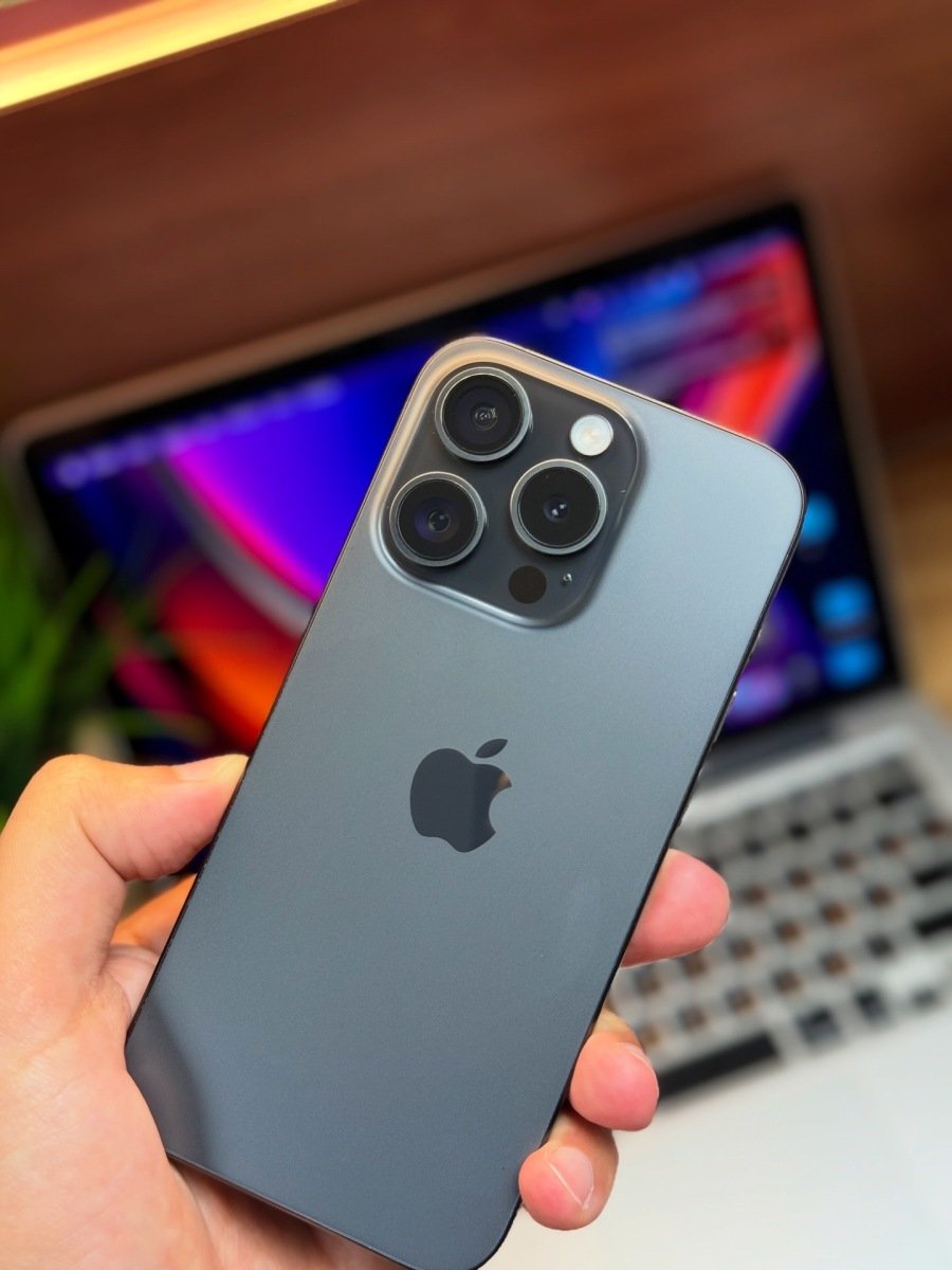 IPhone 16 Pro 256гб (АКБ 90%)