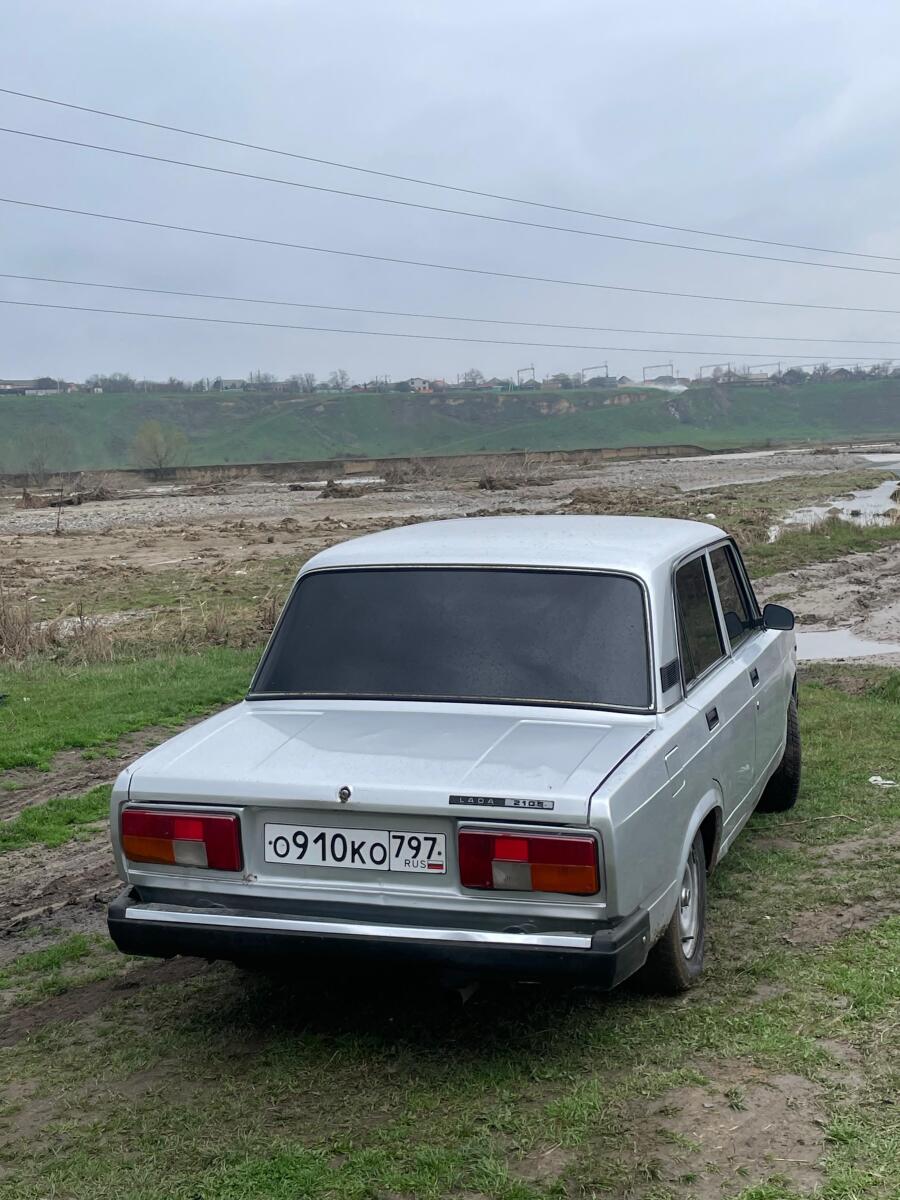 Продам ваз 2105