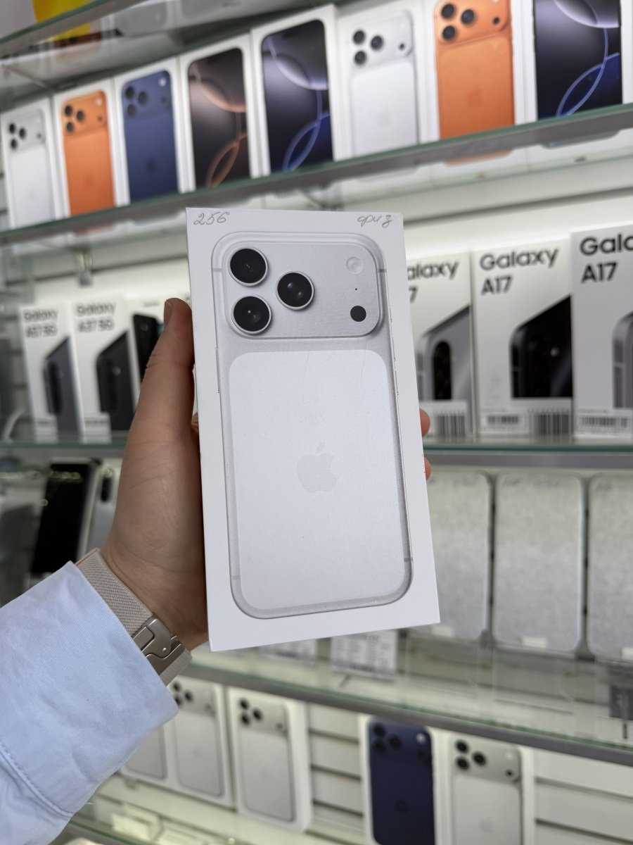 17 PRO 256Gb  Silver 🍏 Новый