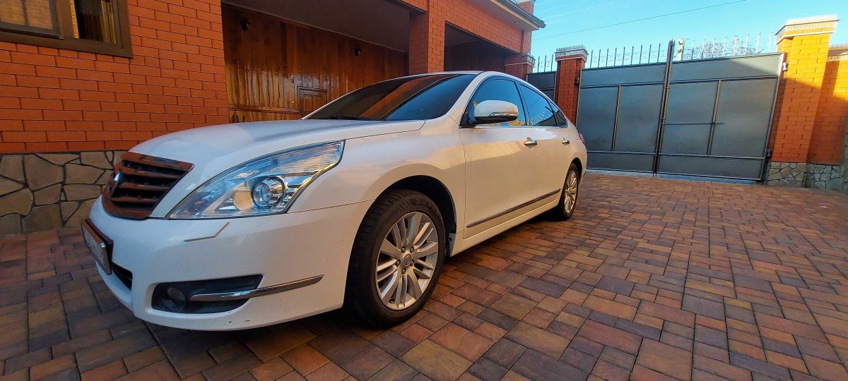 Nissan teana