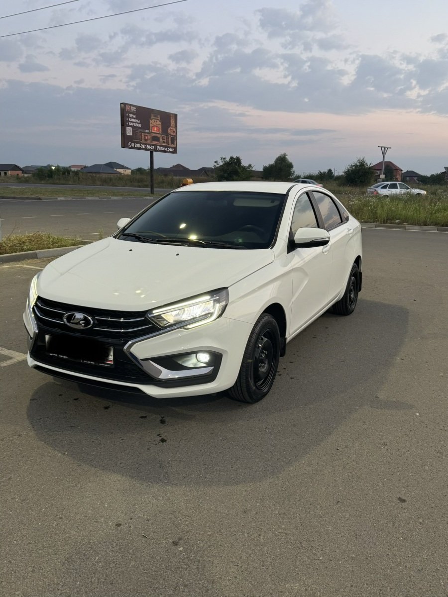 Lada Vesta