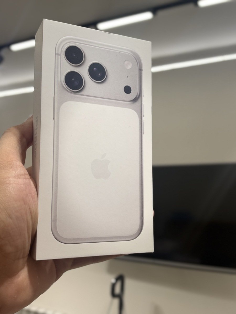 17 pro max 256 gb sim