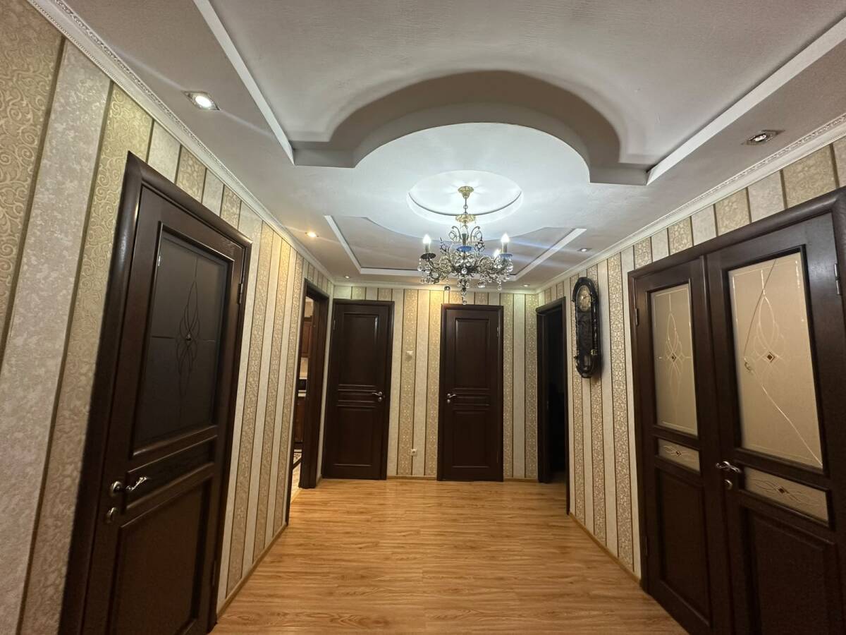 Продается 3 комн квартира