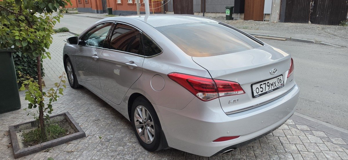 Продаю Хондай i40 2016 г  2л Акпп